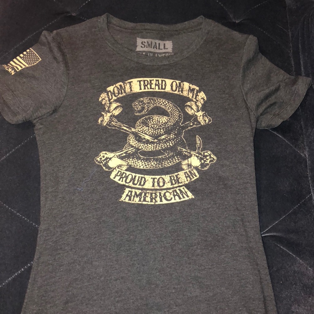 Don’t tread on me Women’s Fitted T